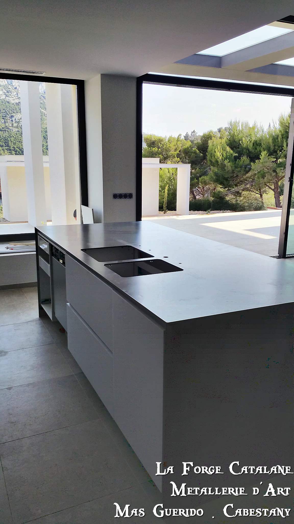 Plan de travail cuisine decoupe laser fer Forge Catalane Cabestany (7).jpg